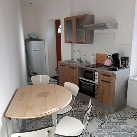 Appart Proche Toutes Commodites Souvigny Ngoại thất bức ảnh